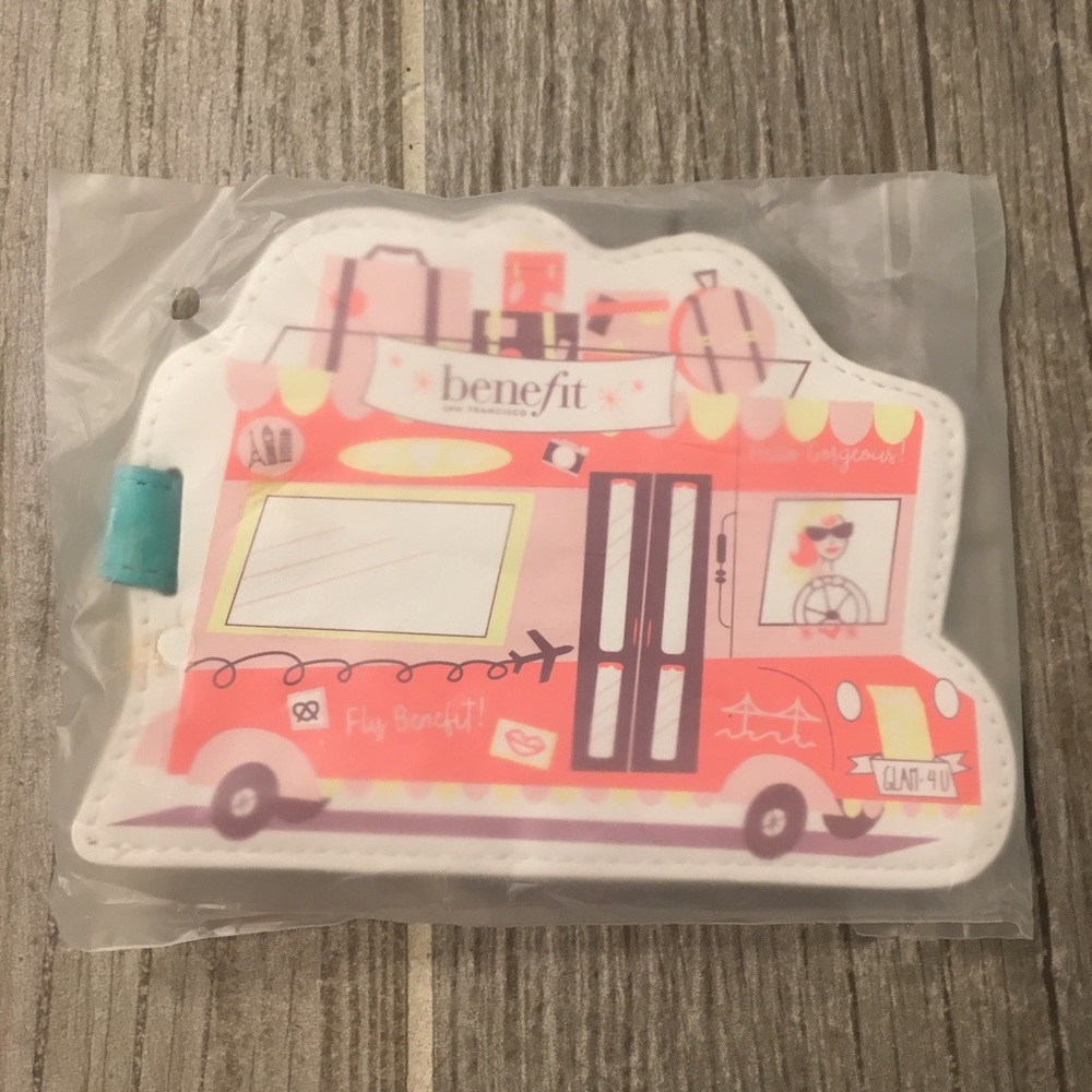 Benefit luggage tag